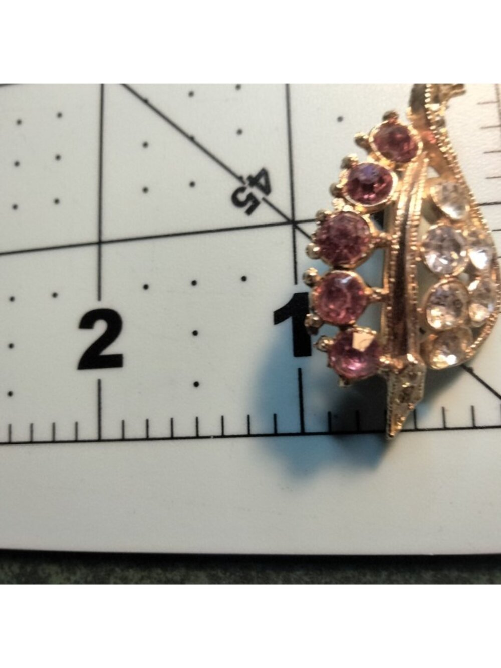 Rhinestone Pin Leaf Brooch Pink ClearCrystal Vintage Gold Tone - Picture 4 of 7